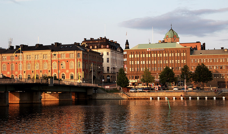 Mot Nybron